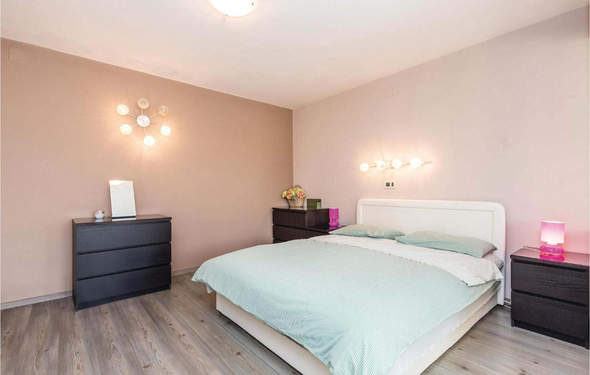 Stunning Apartment In Rijeka With 1 Bedrooms And Wifi מראה חיצוני תמונה