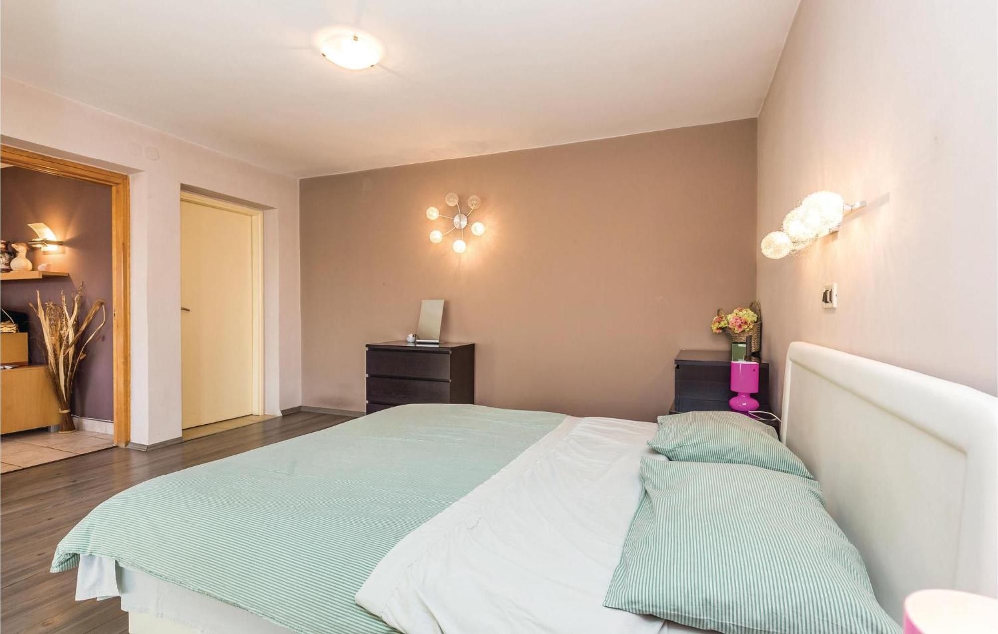 Stunning Apartment In Rijeka With 1 Bedrooms And Wifi מראה חיצוני תמונה