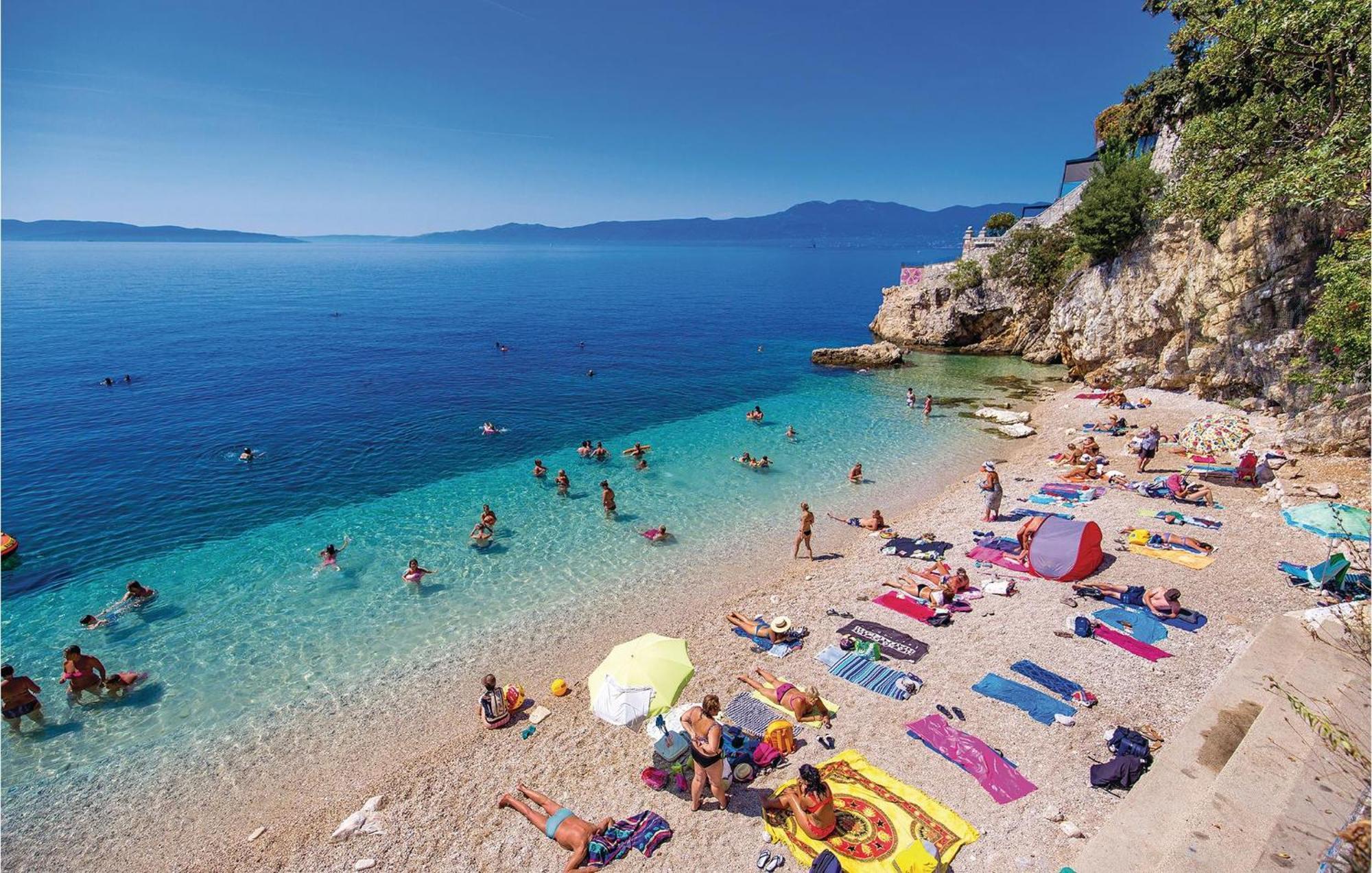 Stunning Apartment In Rijeka With 1 Bedrooms And Wifi מראה חיצוני תמונה